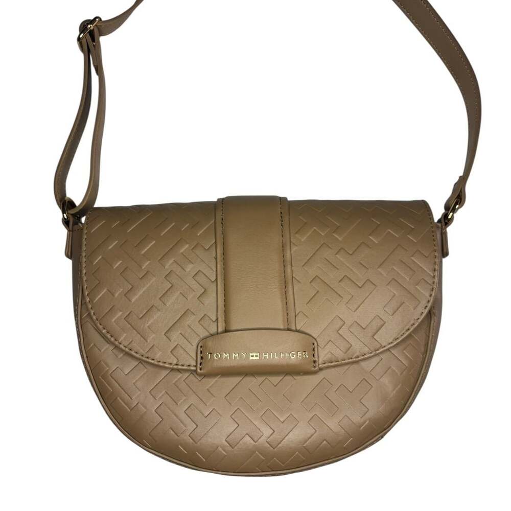 NEW Tommy Hilfiger Tan Embossed Monogram Saddle Chic Career Crossbody Bag - Picture 2 of 8